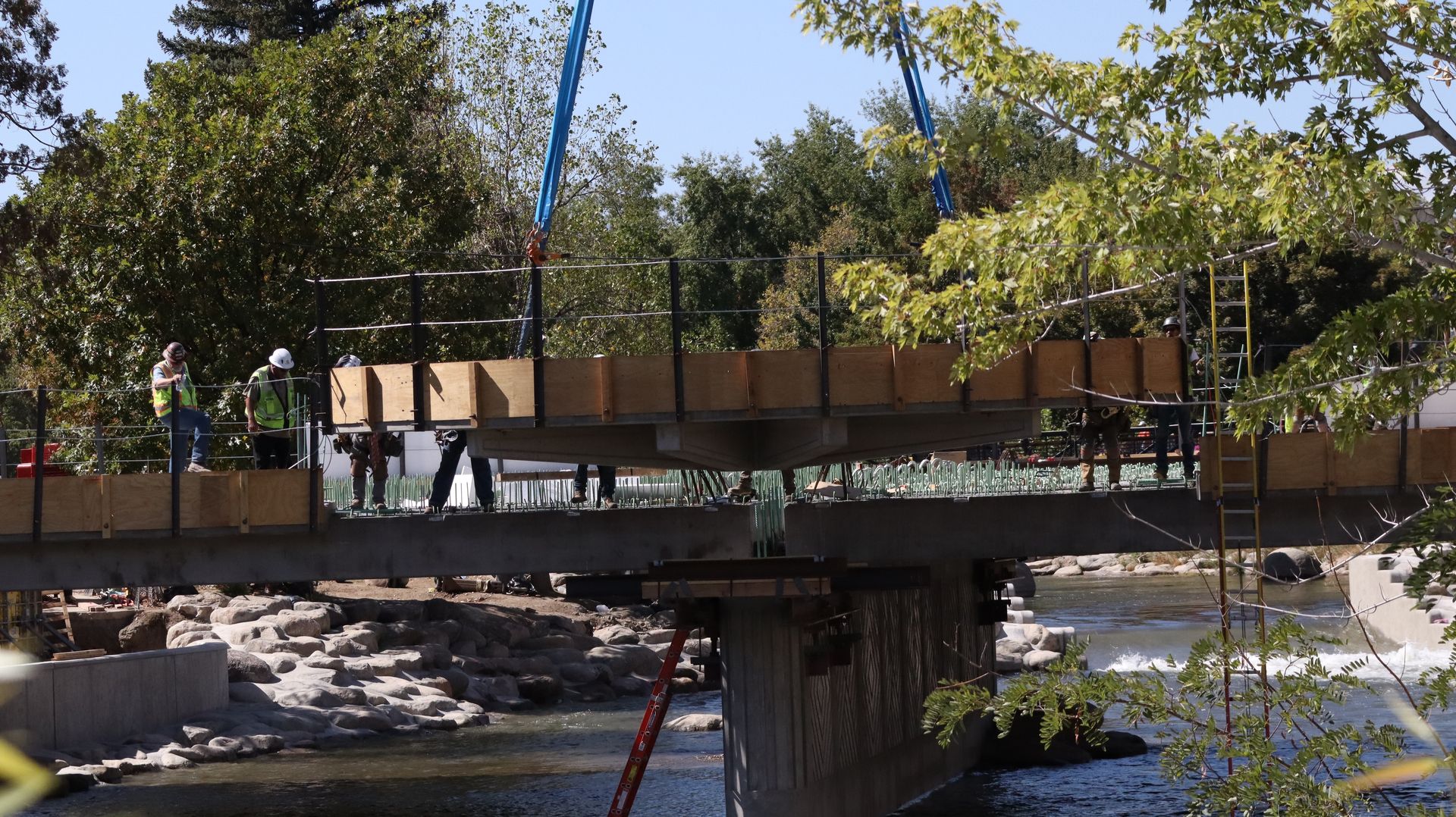 Northern Arlington Avenue Bridge